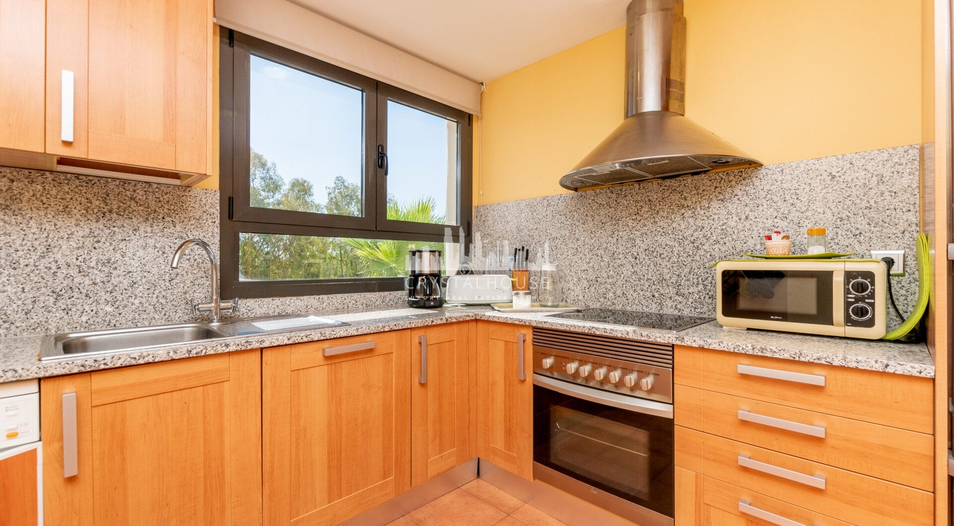 Apartment, terrace, swimming pool, golf, 2 bedrooms, Estepona, La Resina, Selwo.