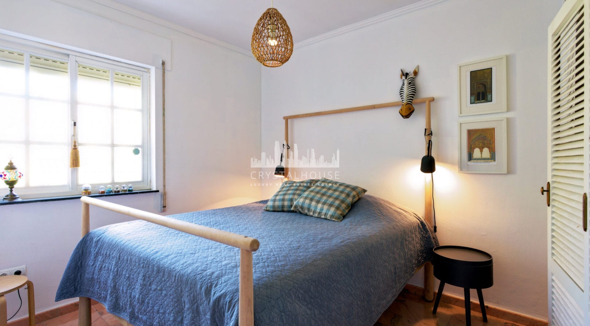 Lovely 5-bedroom villa with separate apartment in Torremuelle