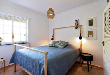 Lovely 5-bedroom villa with separate apartment in Torremuelle