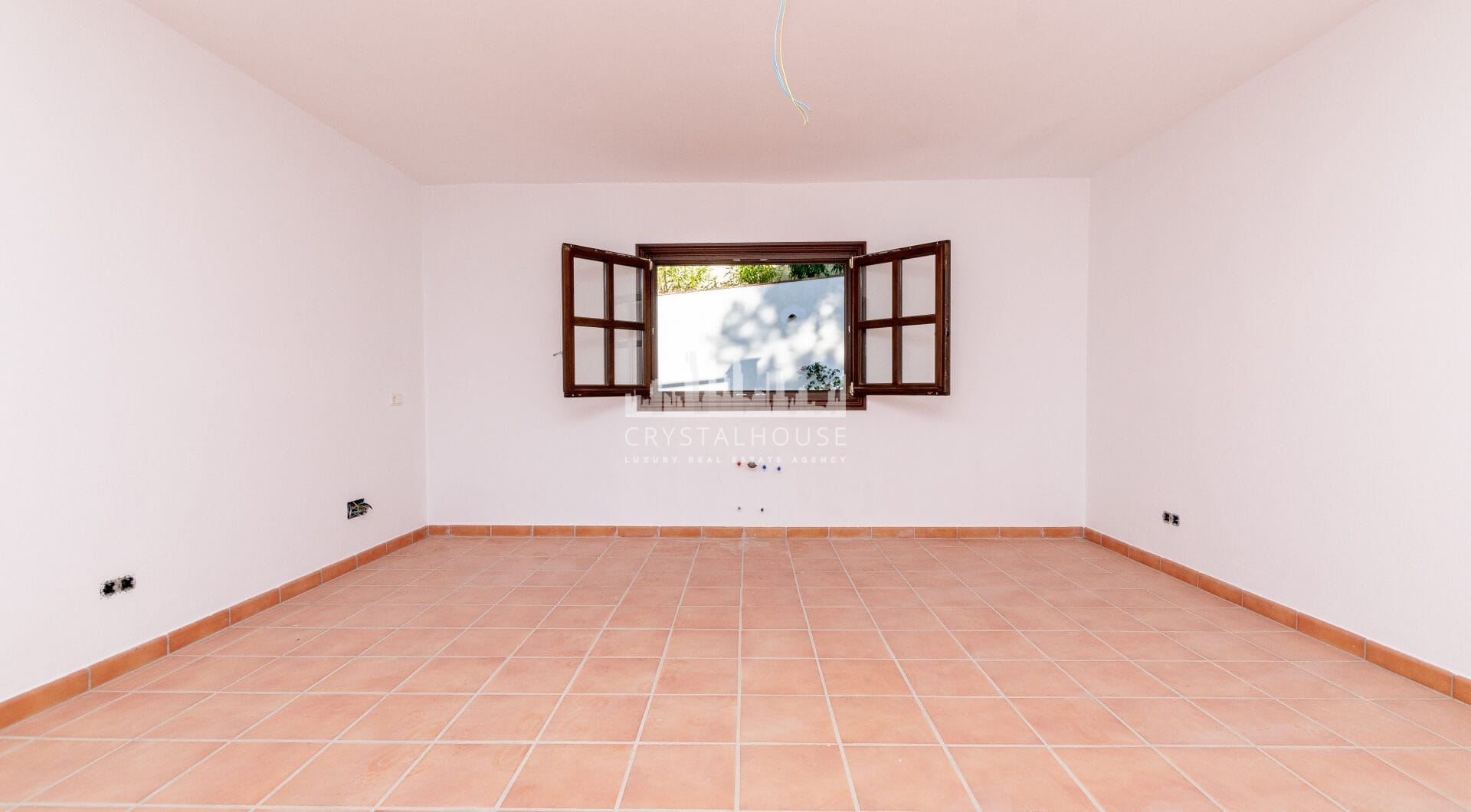 Fantastic, new built luxury country villa with beautiful views