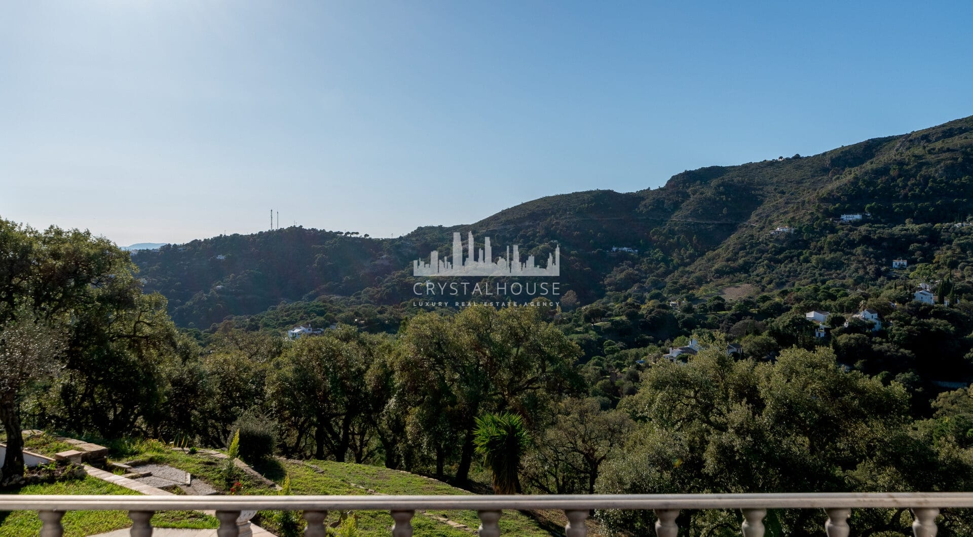 Fantastic, new built luxury country villa with beautiful views