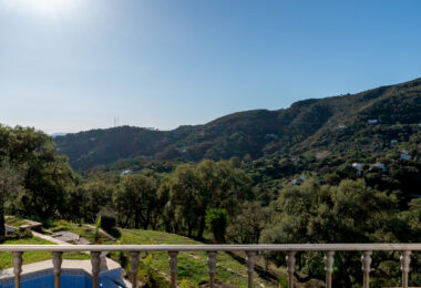 Fantastic, new built luxury country villa with beautiful views