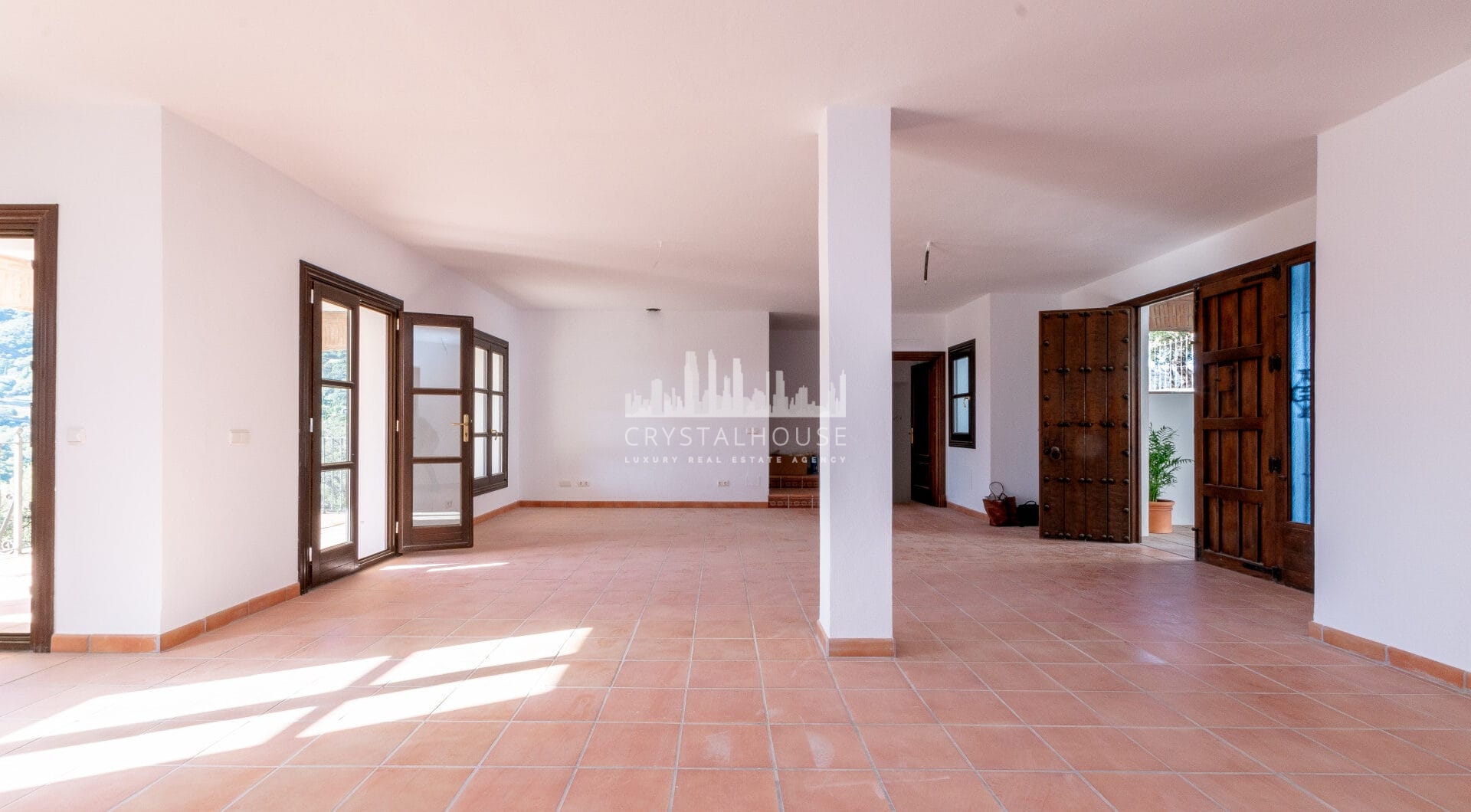 Fantastic, new built luxury country villa with beautiful views