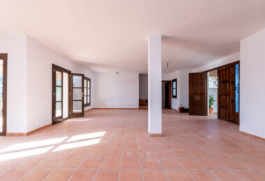 Fantastic, new built luxury country villa with beautiful views