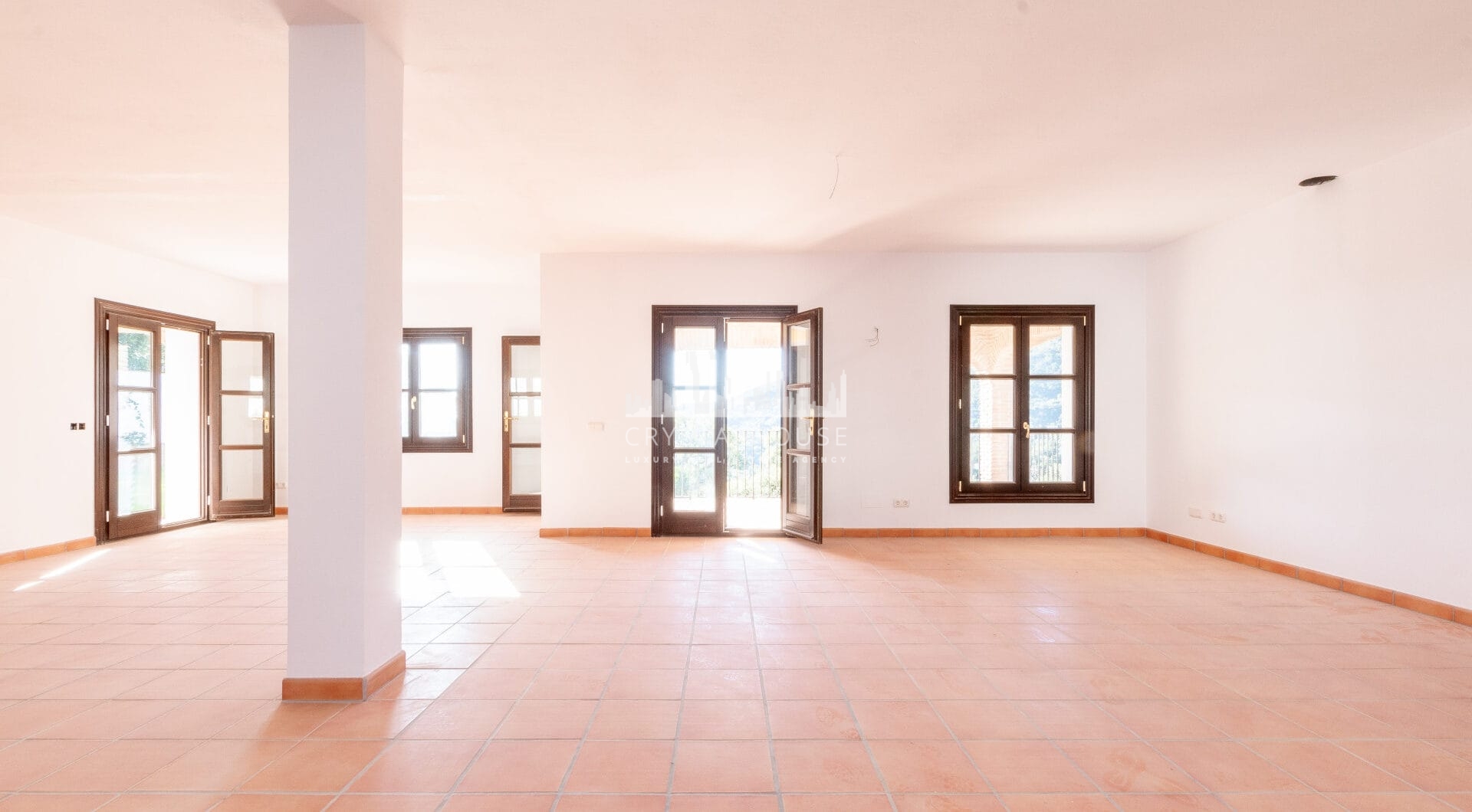 Fantastic, new built luxury country villa with beautiful views