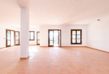 Fantastic, new built luxury country villa with beautiful views