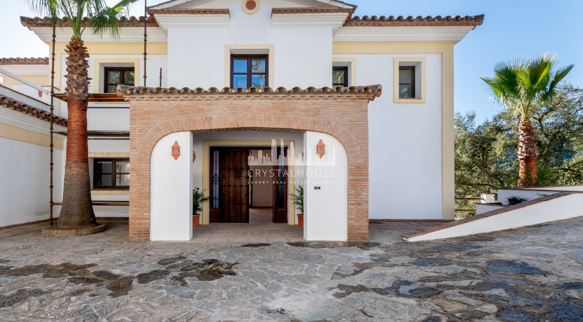 Fantastic, new built luxury country villa with beautiful views