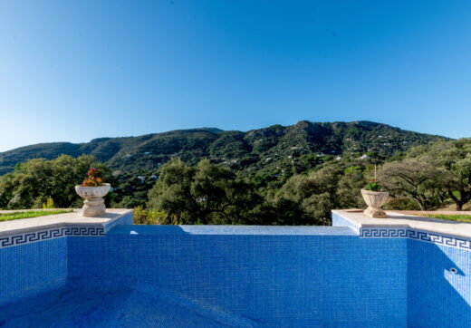Fantastic, new built luxury country villa with beautiful views