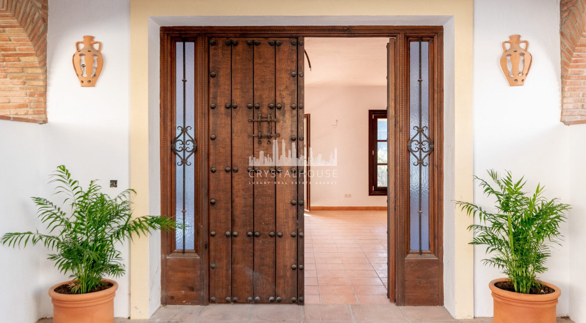 Fantastic, new built luxury country villa with beautiful views