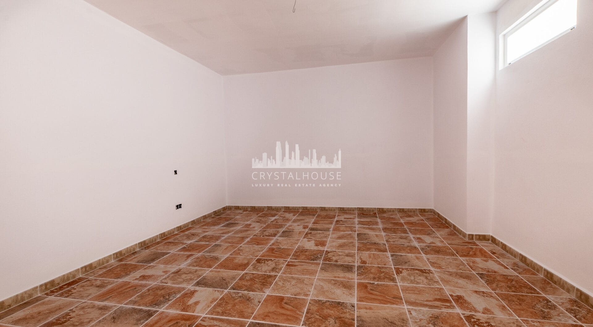 Fantastic, new built luxury country villa with beautiful views