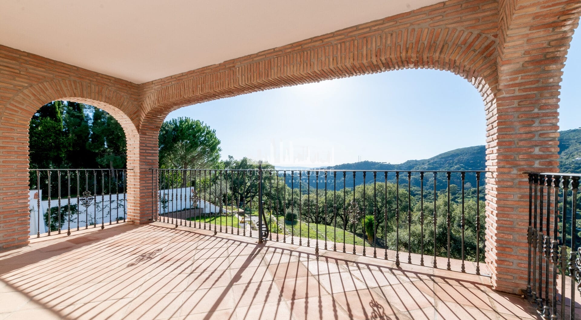 Fantastic, new built luxury country villa with beautiful views