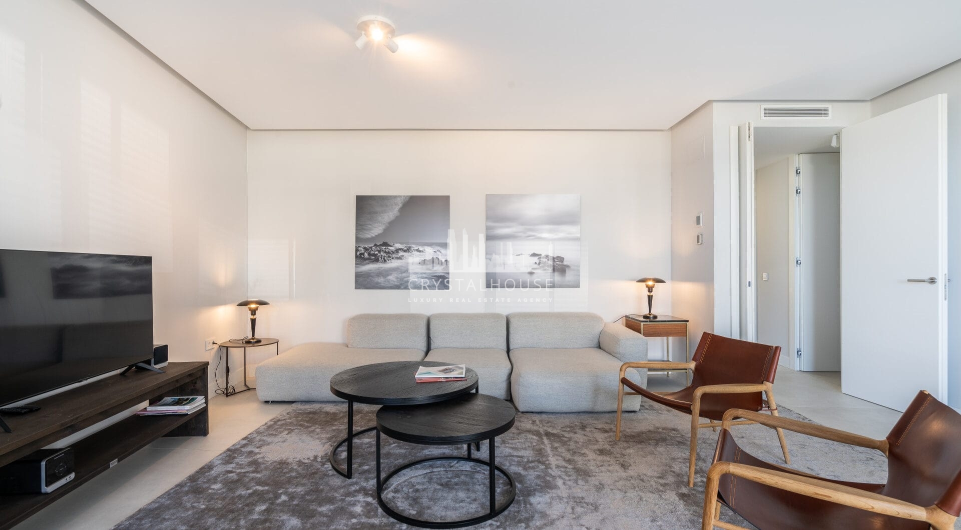 Luxurious beachfront apartment with private garden