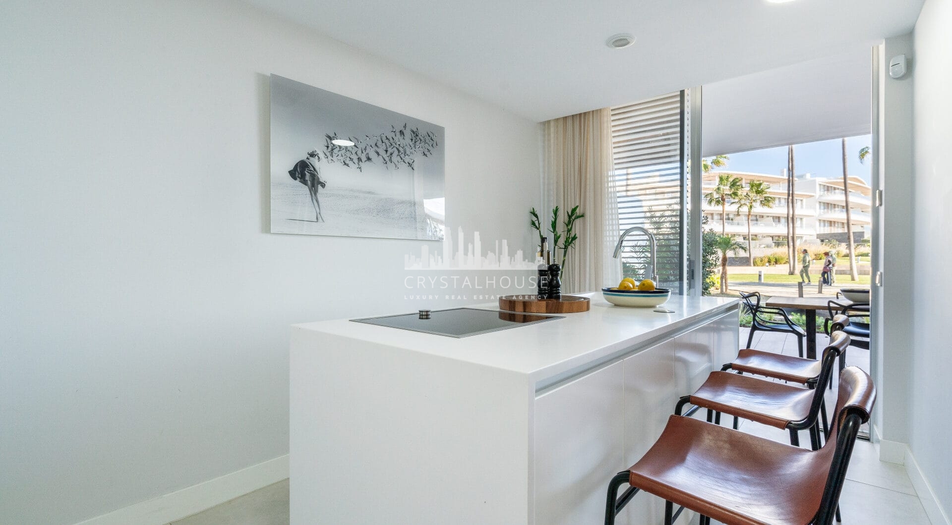 Luxurious beachfront apartment with private garden