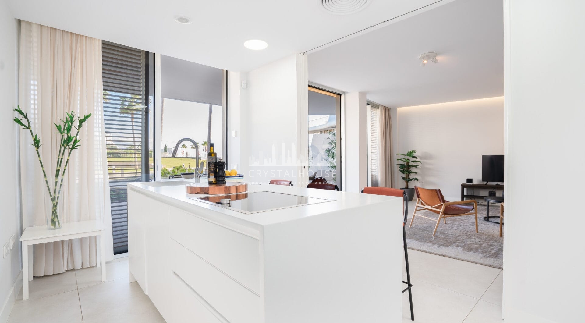 Luxurious beachfront apartment with private garden