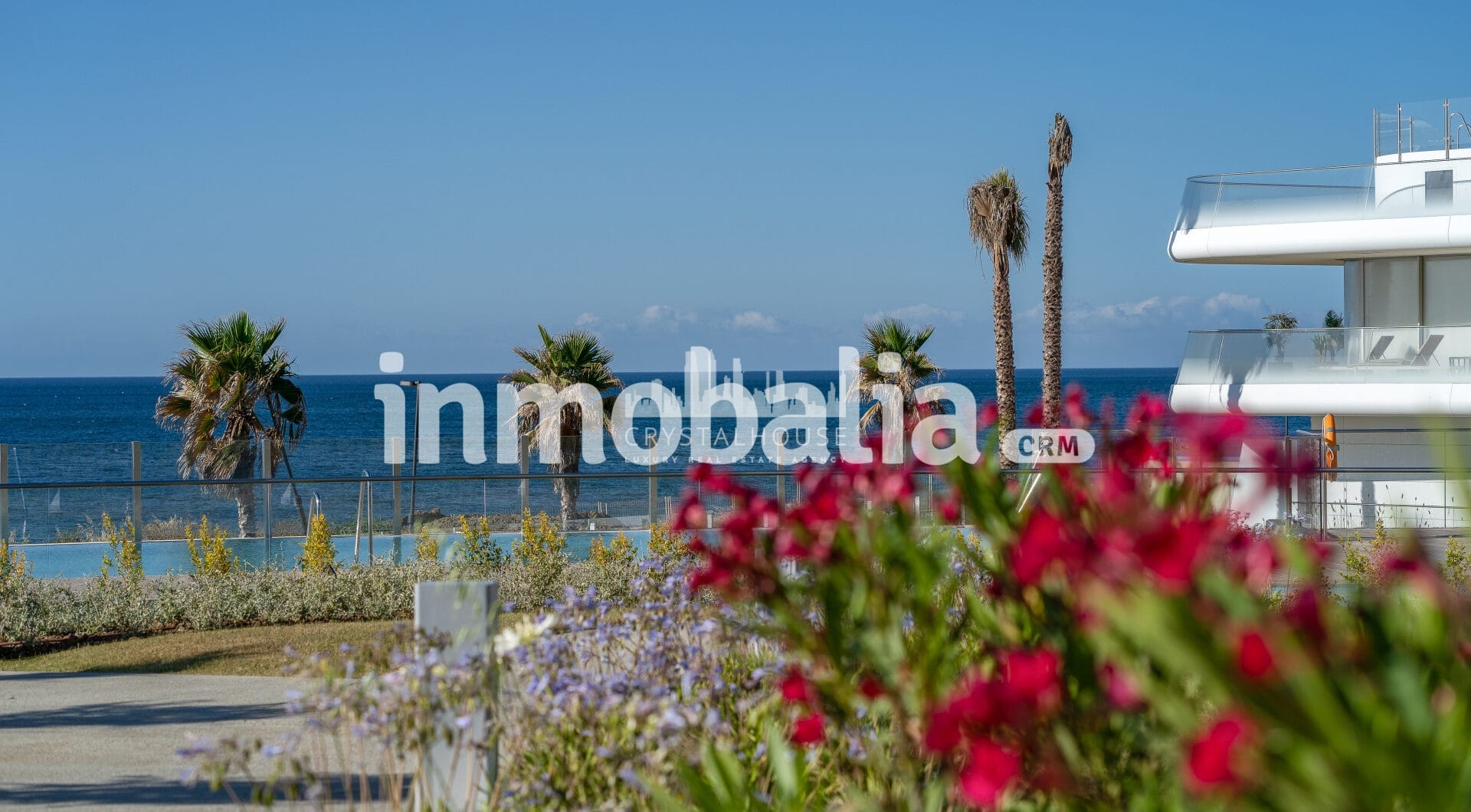Luxurious beachfront apartment with private garden
