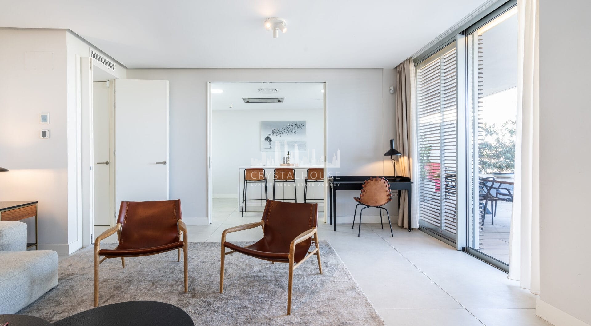 Luxurious beachfront apartment with private garden