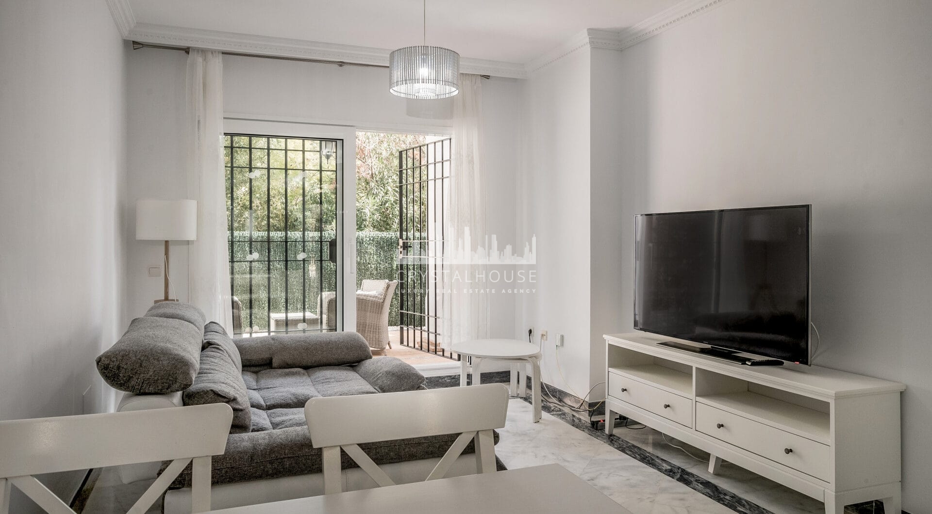 Ground floor apartment in Señorio de Gonzaga, Nueva Andalucía, Marbella