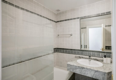 Ground floor apartment in Señorio de Gonzaga, Nueva Andalucía, Marbella