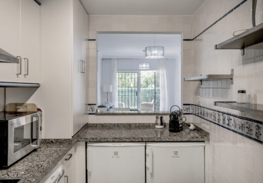 Ground floor apartment in Señorio de Gonzaga, Nueva Andalucía, Marbella