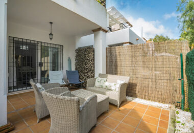 Ground floor apartment in Señorio de Gonzaga, Nueva Andalucía, Marbella