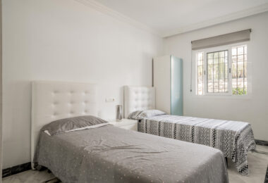 Ground floor apartment in Señorio de Gonzaga, Nueva Andalucía, Marbella