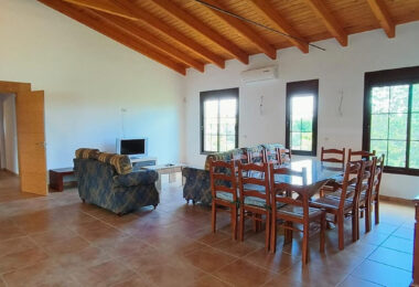 Beautiful, large country villa with beautiful sea views