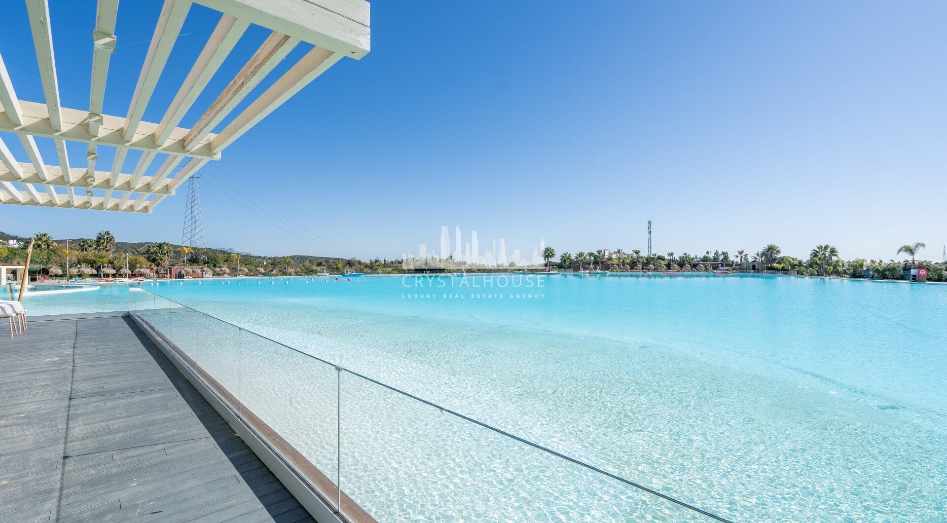 Beautiful new renovated apartment with a large garden in Alcazaba Lagoon