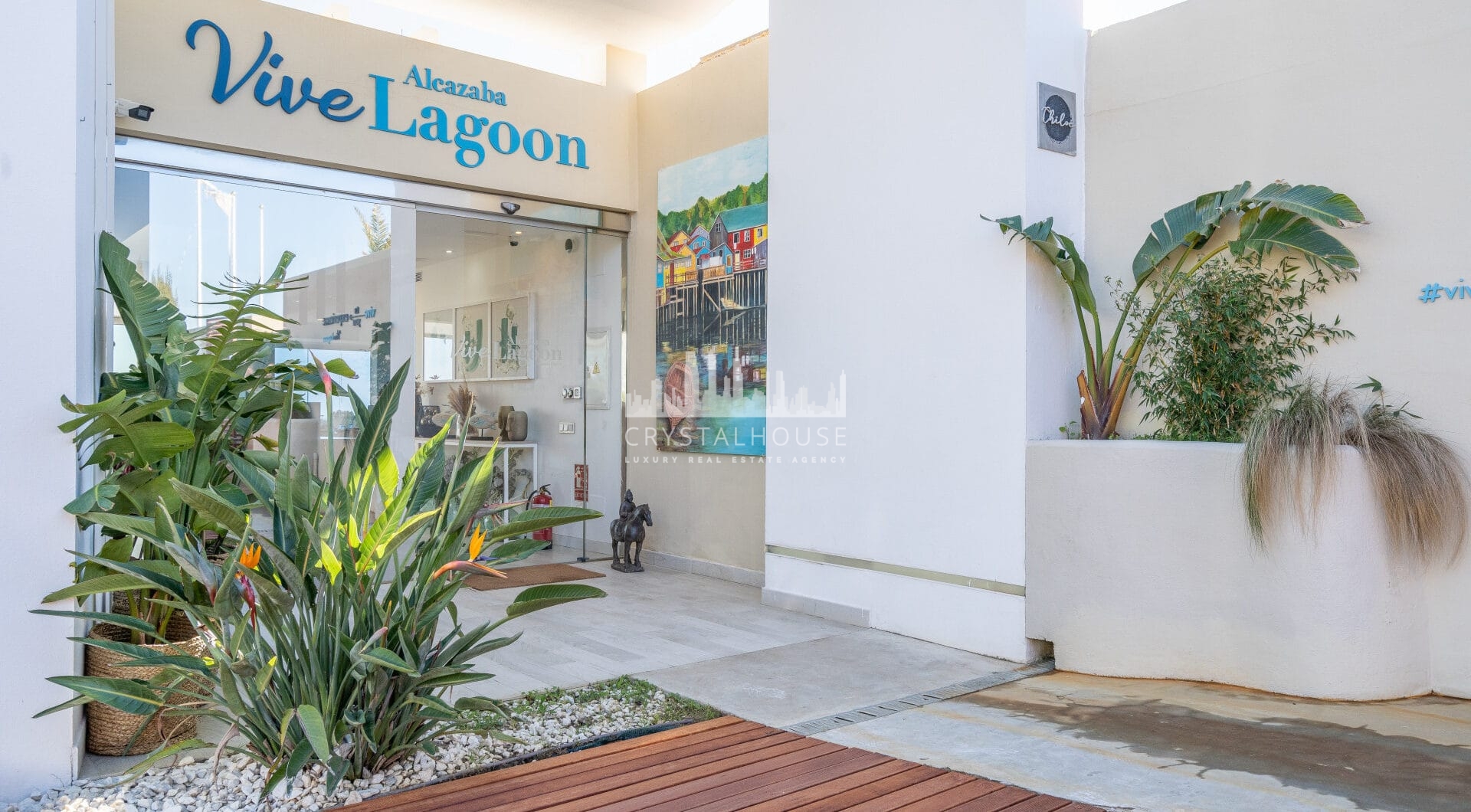 Beautiful new renovated apartment with a large garden in Alcazaba Lagoon