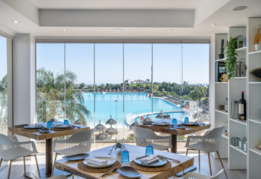 Beautiful new renovated apartment with a large garden in Alcazaba Lagoon