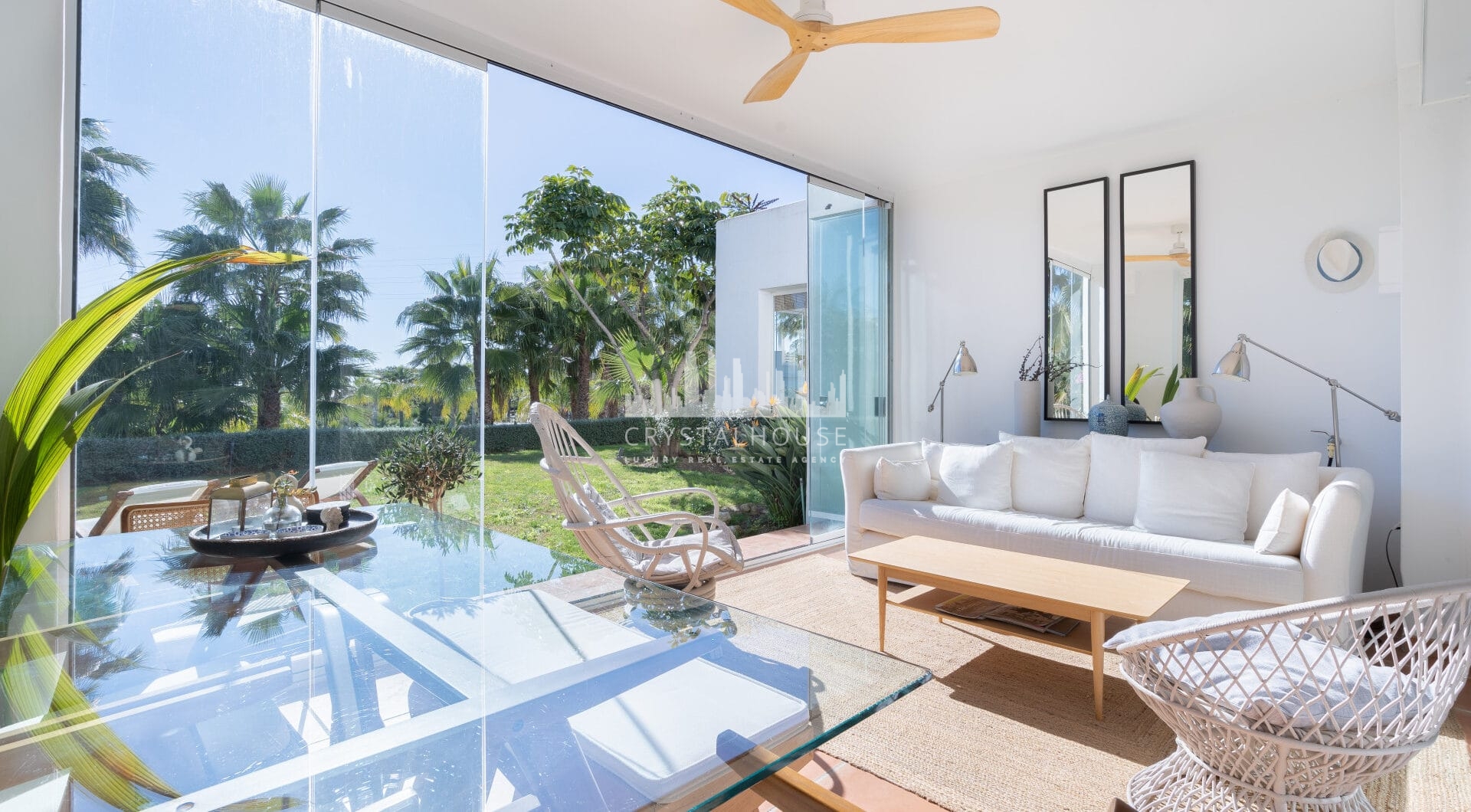 Beautiful new renovated apartment with a large garden in Alcazaba Lagoon