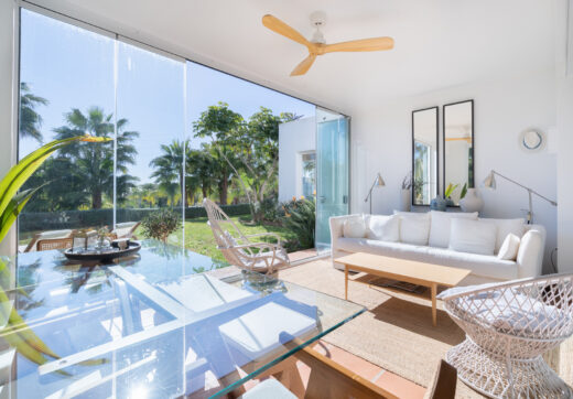 Beautiful new renovated apartment with a large garden in Alcazaba Lagoon
