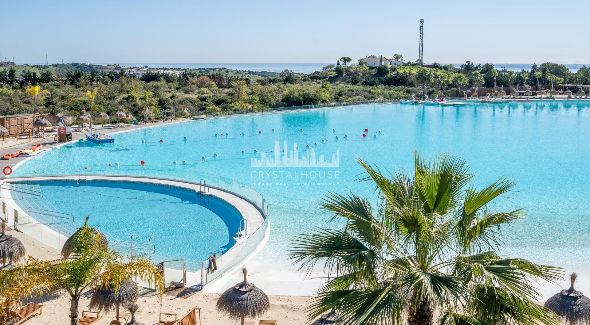 Beautiful new renovated apartment with a large garden in Alcazaba Lagoon
