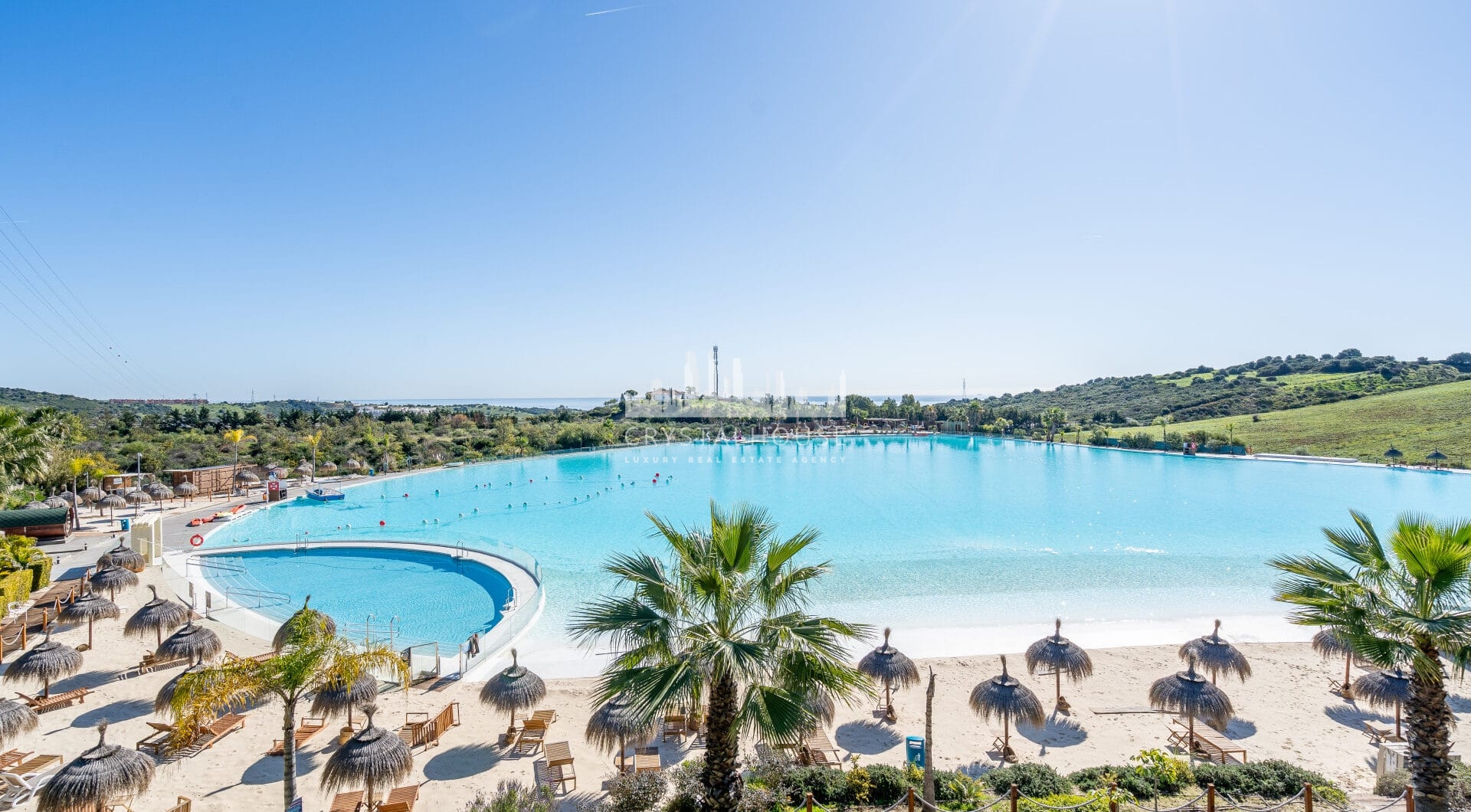 Beautiful new renovated apartment with a large garden in Alcazaba Lagoon