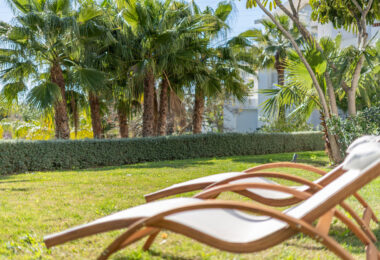 Beautiful new renovated apartment with a large garden in Alcazaba Lagoon