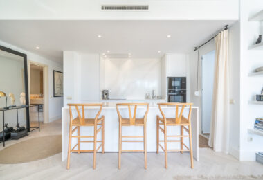 Beautiful new renovated apartment with a large garden in Alcazaba Lagoon