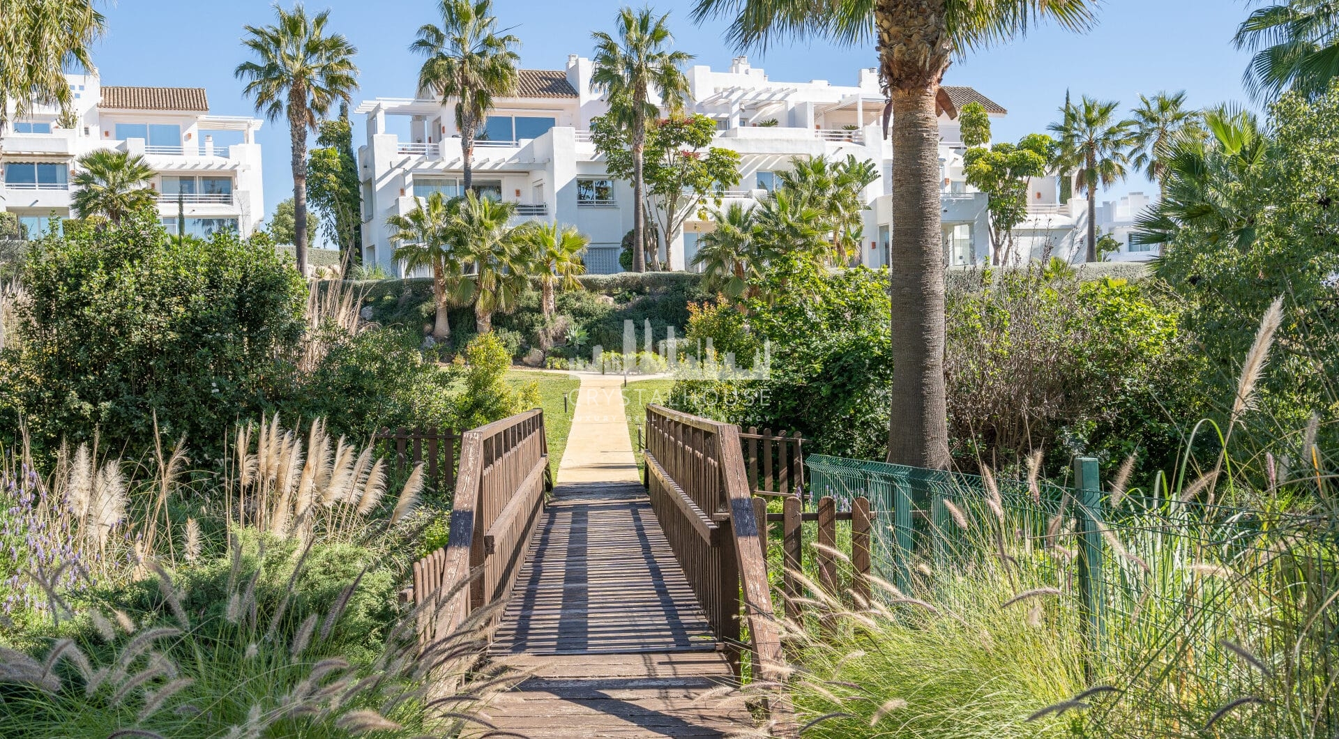 Beautiful new renovated apartment with a large garden in Alcazaba Lagoon