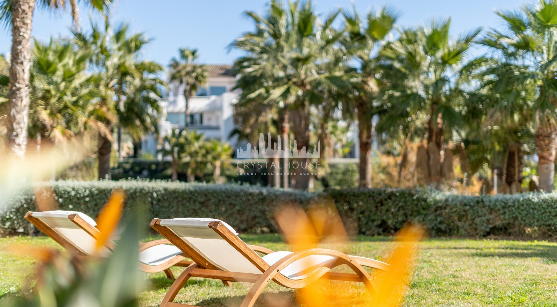 Beautiful new renovated apartment with a large garden in Alcazaba Lagoon