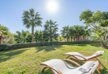 Beautiful new renovated apartment with a large garden in Alcazaba Lagoon