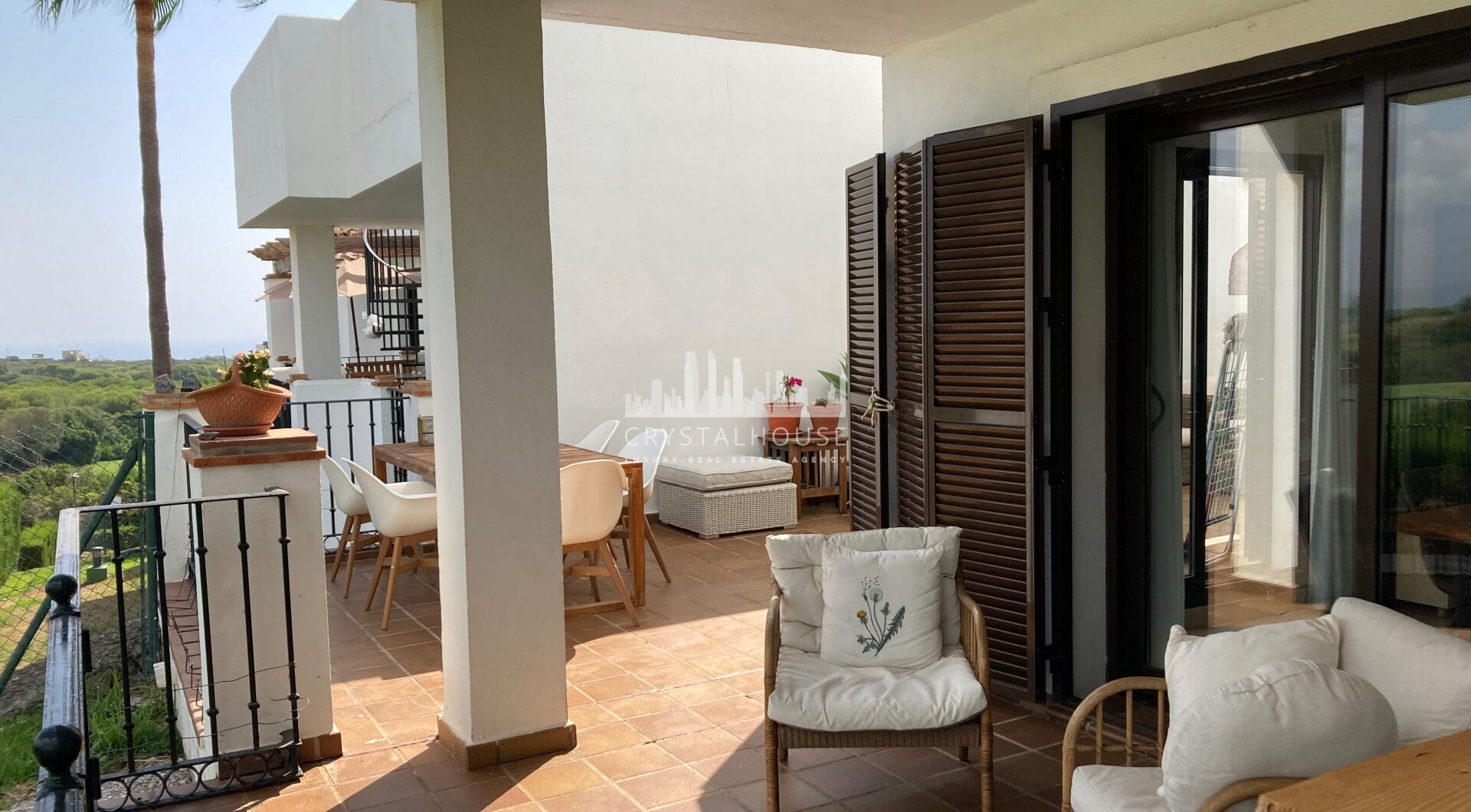 Frontline golf ground-floor apartment with stunning views in La Alcaidesa, near Sotogrande, Cadiz