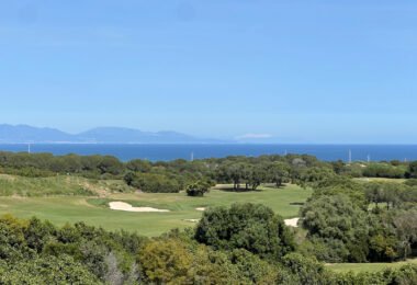 Frontline golf ground-floor apartment with stunning views in La Alcaidesa, near Sotogrande, Cadiz