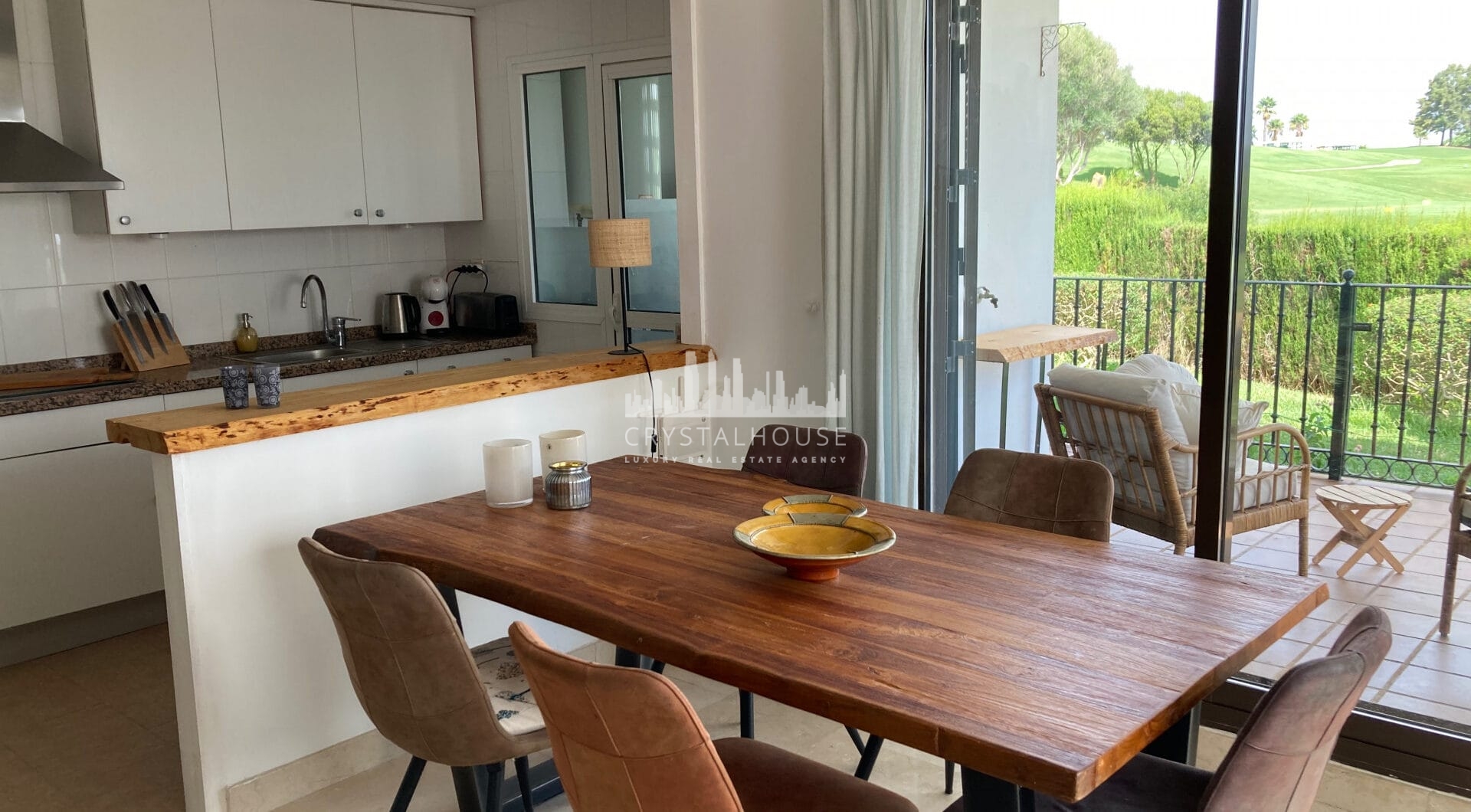 Frontline golf ground-floor apartment with stunning views in La Alcaidesa, near Sotogrande, Cadiz