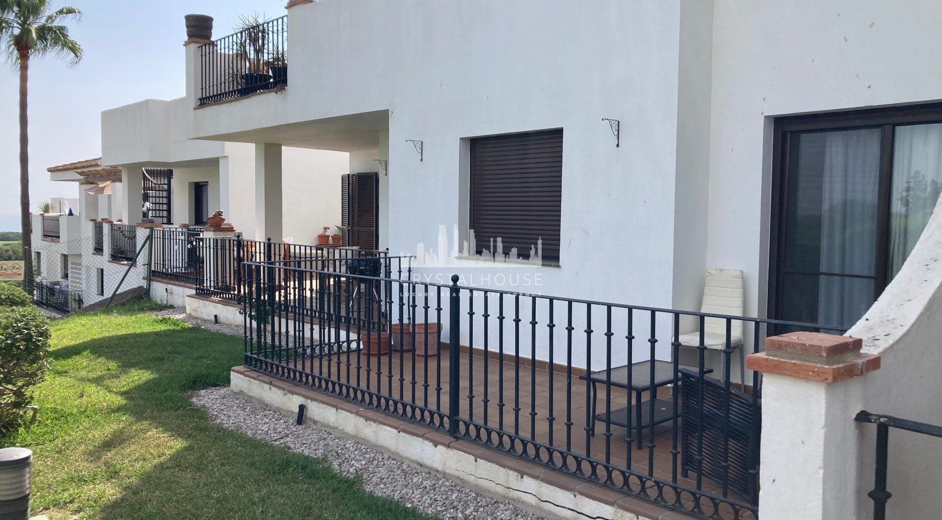 Frontline golf ground-floor apartment with stunning views in La Alcaidesa, near Sotogrande, Cadiz