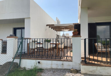 Frontline golf ground-floor apartment with stunning views in La Alcaidesa, near Sotogrande, Cadiz