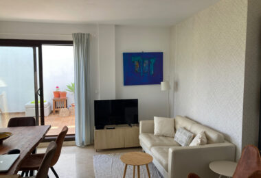 Frontline golf ground-floor apartment with stunning views in La Alcaidesa, near Sotogrande, Cadiz