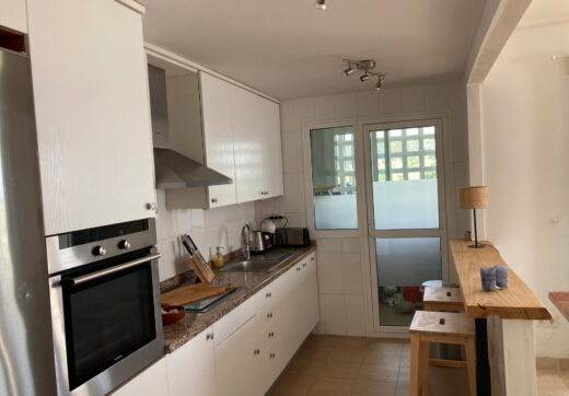 Frontline golf ground-floor apartment with stunning views in La Alcaidesa, near Sotogrande, Cadiz