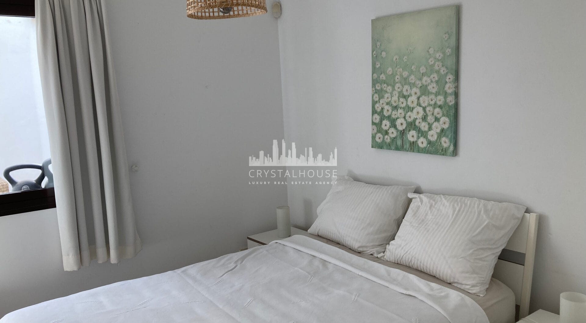 Frontline golf ground-floor apartment with stunning views in La Alcaidesa, near Sotogrande, Cadiz