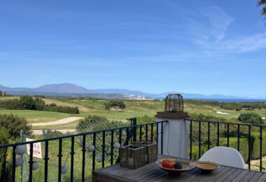 Frontline golf ground-floor apartment with stunning views in La Alcaidesa, near Sotogrande, Cadiz