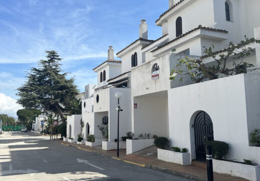 Beautiful Beachside Townhouse in Costalita/Estepona