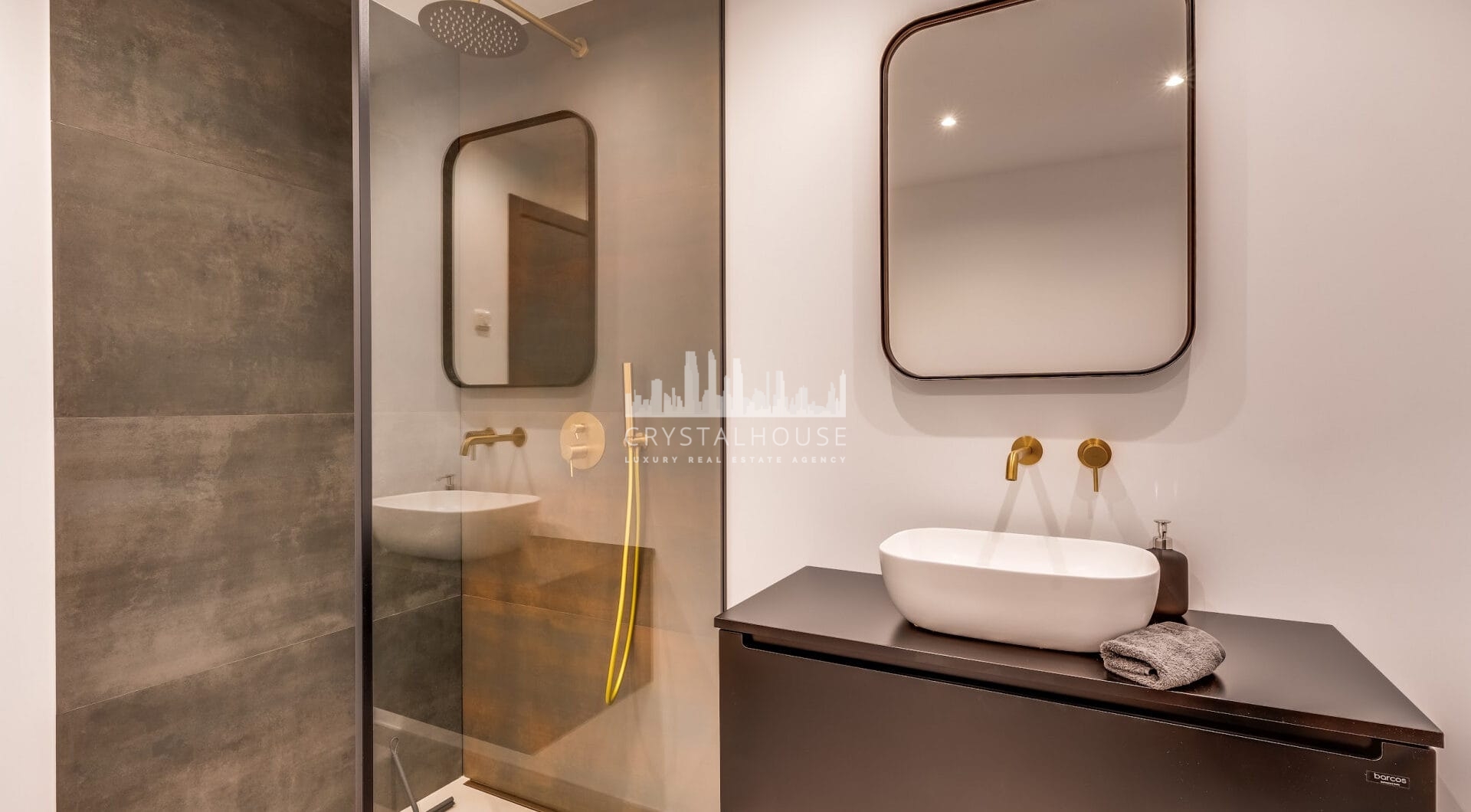 Luxury 3-Bedroom Apartment with Stunning Mediterranean Views