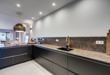 Luxury 3-Bedroom Apartment with Stunning Mediterranean Views